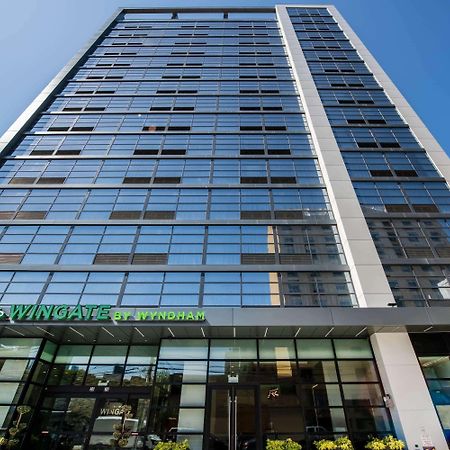 Wingate By Wyndham Long Island City New York City Exterior photo