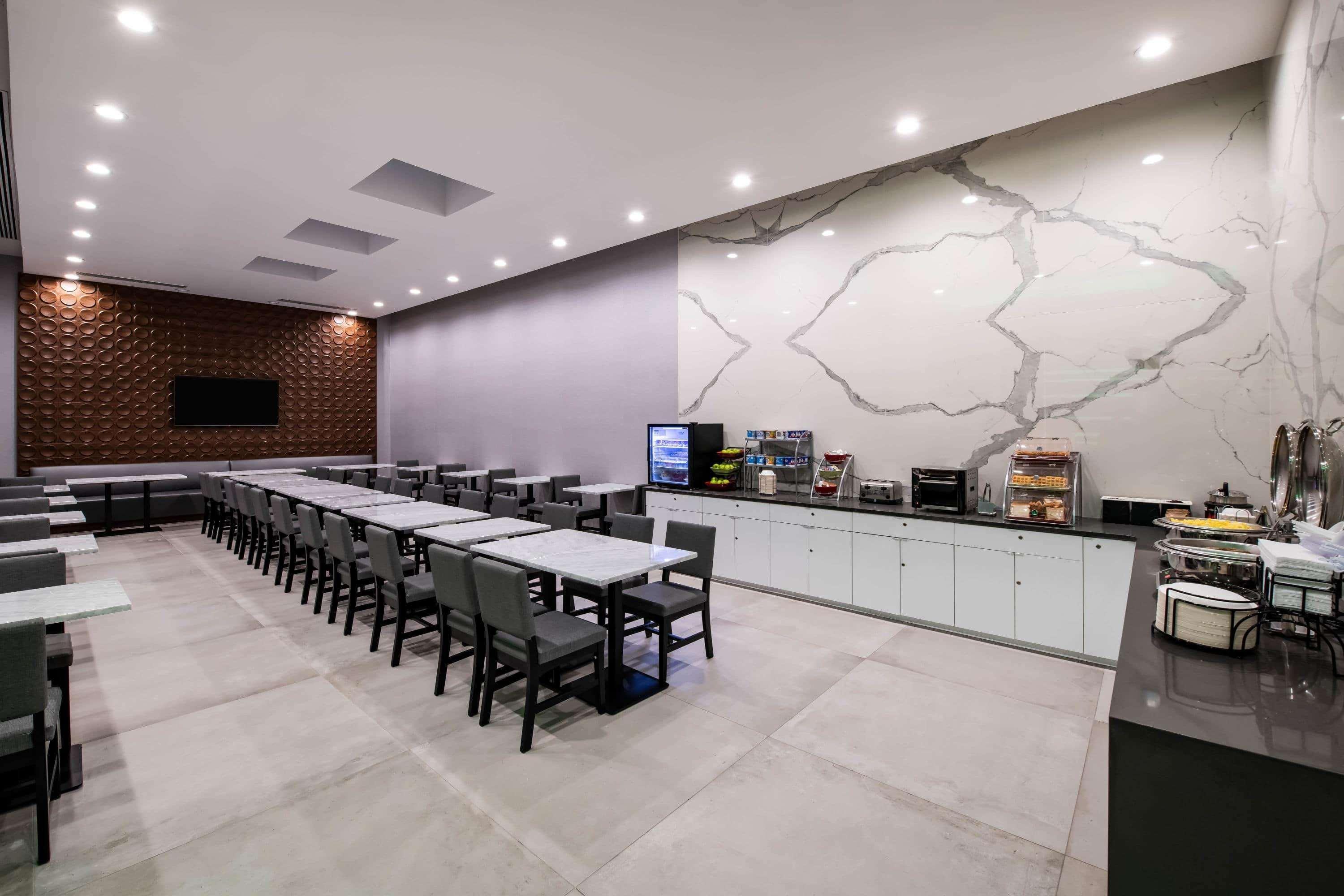 Wingate By Wyndham Long Island City New York City Exterior photo